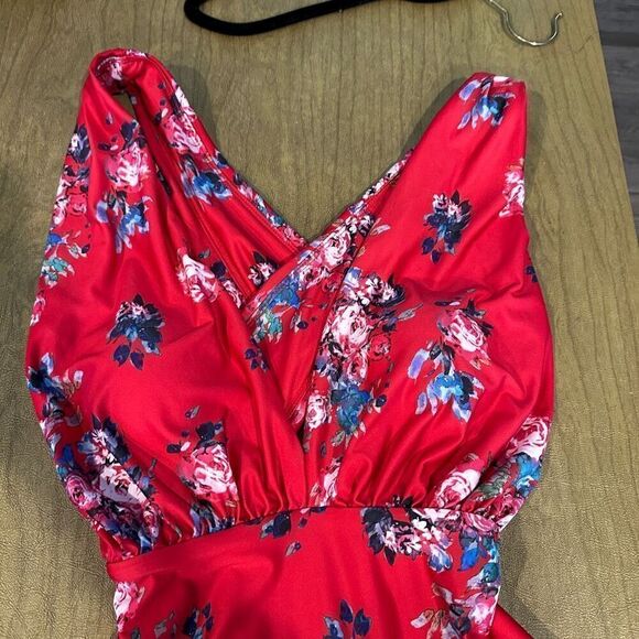 ModCloth The Lauren Cross Back Swimsuit Medium - Picture 5 of 7